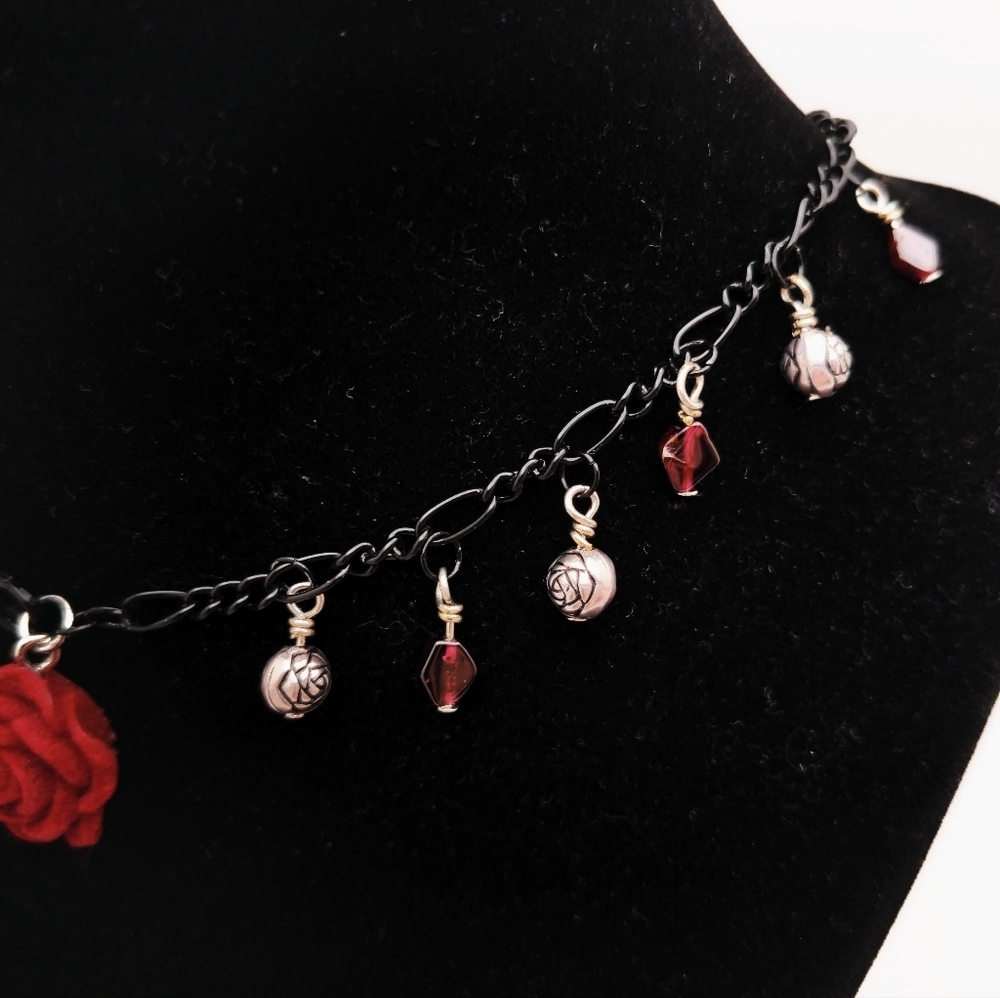 381MIDALANE Black Chain Choker with Garnet and Rose Accents - Picture 13 of 16